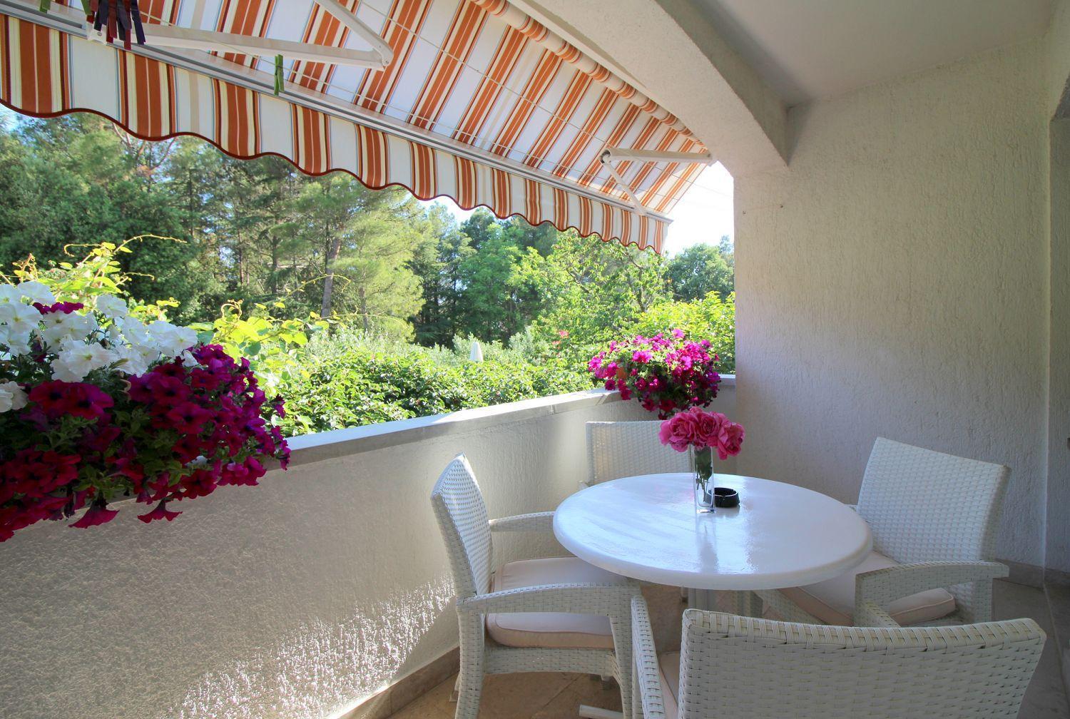 Komfortables Mit Privater Terrasse, Spielplatz, Grill, Liegen, Waschmaschine Apartment *